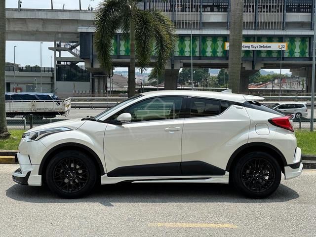 2018 Toyota C-HR 1.8 (A) SUV CHR PushStart KeyLess - 5