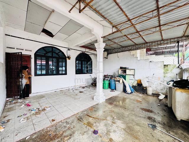Rumah untuk dijual @ Taman Bukit Mutiara, Batu Pahat 1