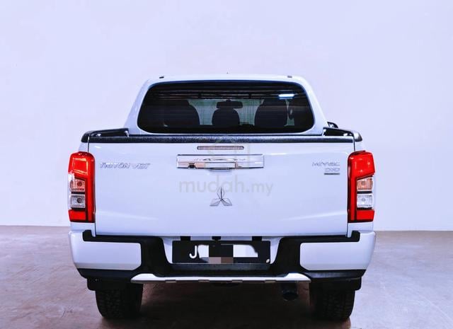 2019 Mitsubishi TRITON 2.4 VGT A/T PREMIUM MY2016 - 2