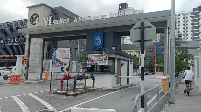 Uni Suites 1