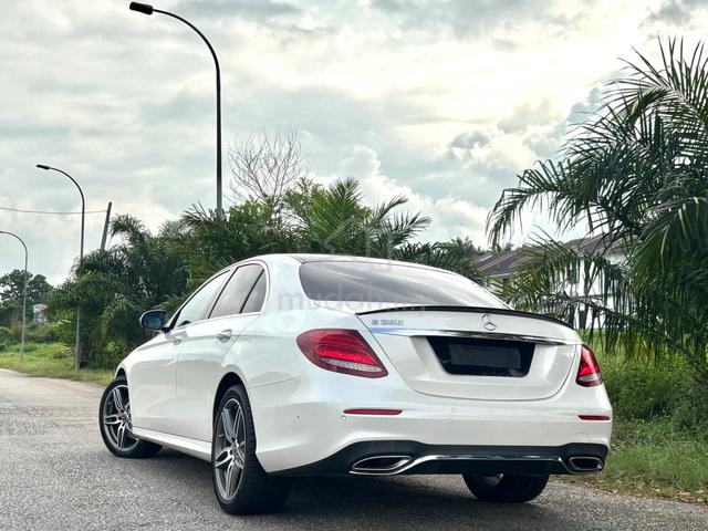 2019 Mercedes E250 2.0 AMG / GOOD CONDITION - 4
