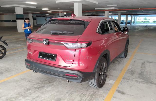 2025 Honda HR-V 1.5 V FACELIFT - Almost branch new - 4