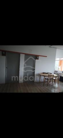 emart batu kawa room rent 1