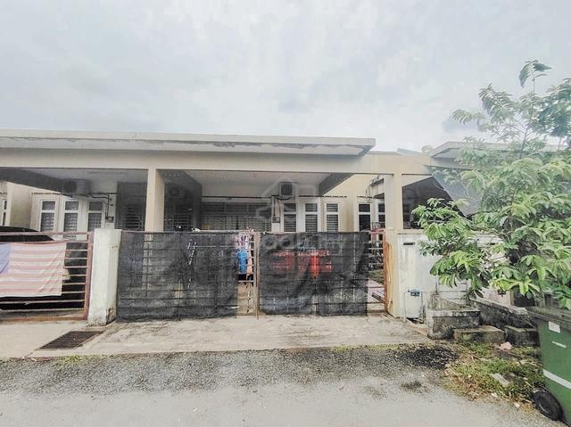 RUMAH PANDAN DAMAI 1 KUANTAN FOR SALE Sebelah karangkraf 1