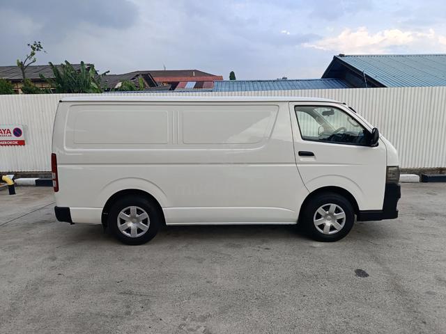 2011 Toyota HIACE PANEL 2.5 (M) ONE OWNER ONLY - 5