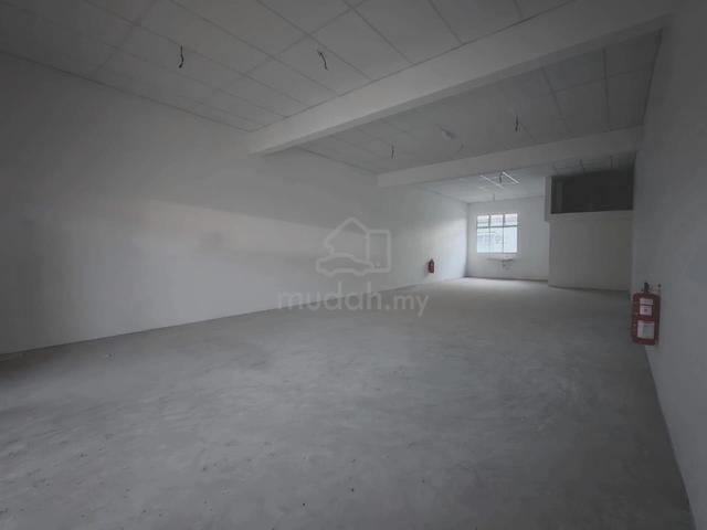Taman Daya @ Single Storey Medium Cost Shop Lot 1