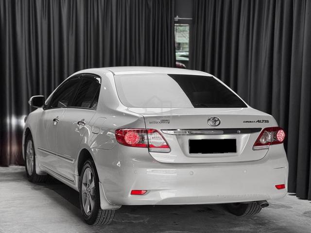 2012 Toyota Corolla Altis 1.8 G Dual VVT-i Facelif - 2
