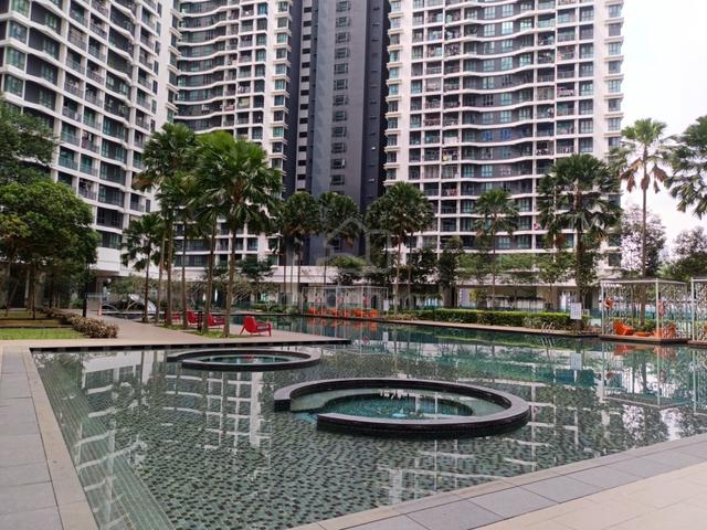 KL Traders Square Residences 1