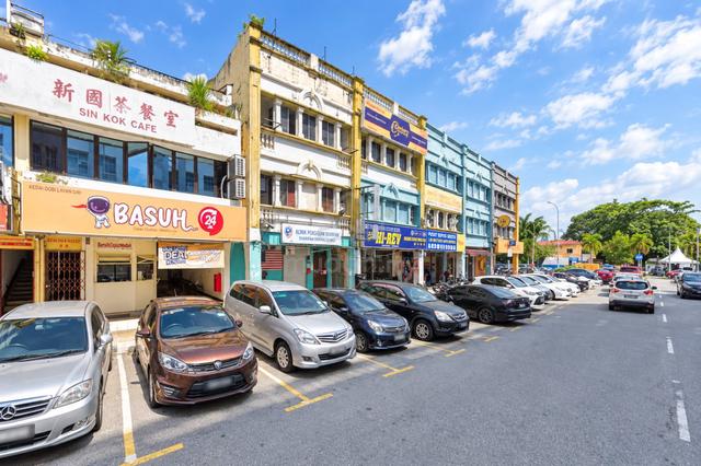 Bumi Lot, 3 Storey Whole Block Shop Office @ Taman Sri Rampai KL 1