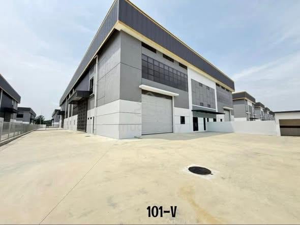 ETP @ KIIP Jenjarom Sri Cheeding Double Storey Cluster Semi-D Factory 1