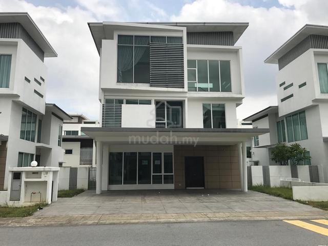 60x80 3 Storey Bungalow Jacaranda Garden Residence Cyberjaya Evergreen 1
