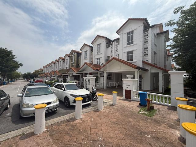 Anjung sari setia perdana|terrace corner unit|5 bedroom|easy access 1