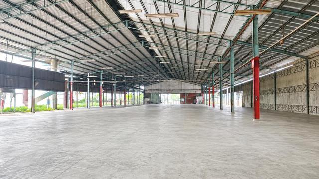2.5 Acres Industrial Warehouse (66,520 sqft) @ Pending, Bintawa 1