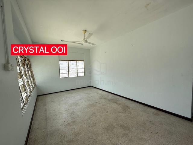 Jelutong Landed Terrace House For Rent Storage or Office Use 1
