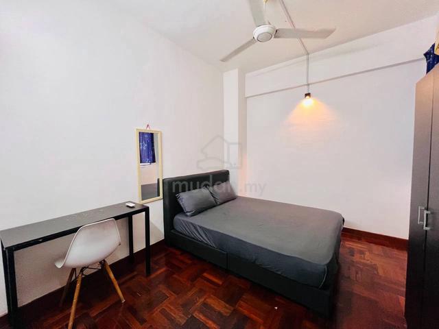8Min Walk To Sunway Pyramid!Medium Room rent at Ridzuan Condominium 1