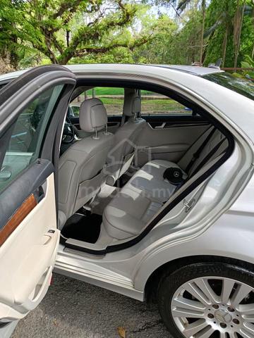 2012 Mercedes Benz C200 CGI BlueEFCY - 5