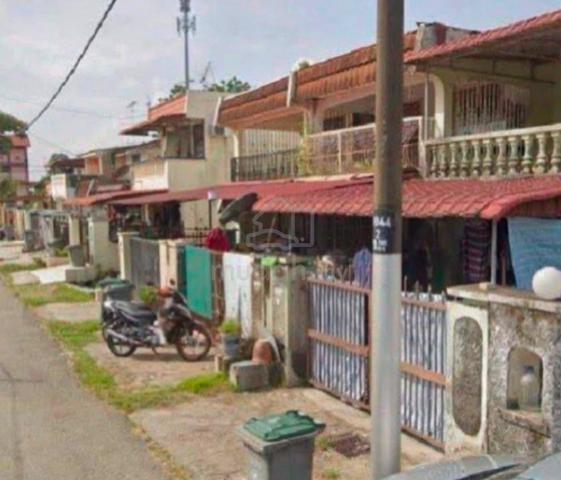 Masai Taman Kota Putri Jalan Bayan L.Cost Double Storey Terrace House 1