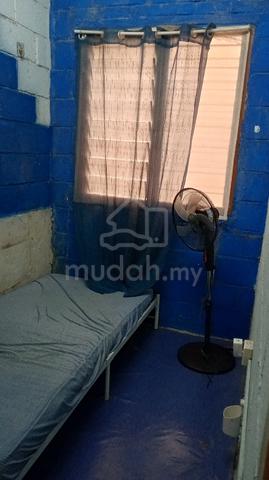 Bilik Lelaki Pangsapuri di Rawang Perdana 1