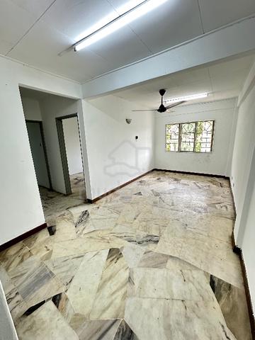 Flat PKNS Seksyen 7 Shah Alam 1