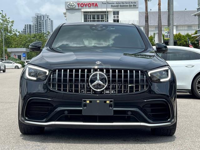 2021 Mercedes Benz GLC63 S COUPE AMG 4.0L SUNROOF - 4