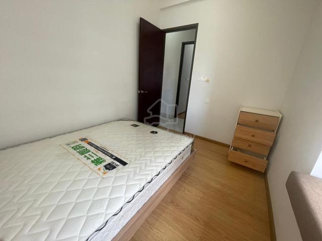 Common Room/ All Race/ Danga Bay/ Utilities WiFI Included/ Shuttle Bus 3