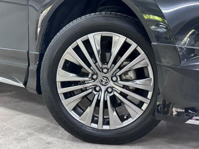 25k KM 2024 Toyota HARRIER Z BLACK SEAT - 4
