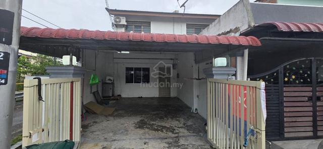 Ulu Tiram (Tmn Bukit Tiram) Teres 2 Tingkat (Endlot) Renovated Unit 1