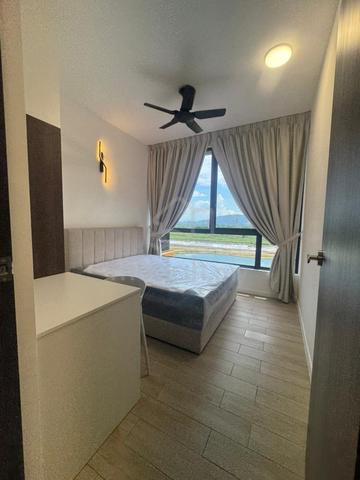 Batu Kawan Anggun Residences 1045sqft Park View room for rent 1
