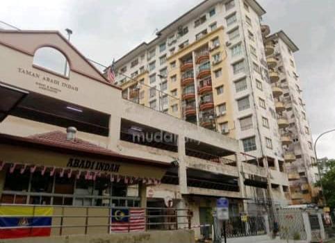 Small Furnished Room for rent 1