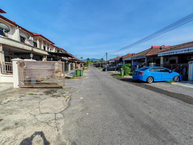 Lorong Matang Jaya Well Maintained Double Storey Intermediate for Sale 1