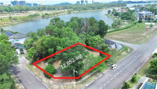 Bungalow Land Perdana Lakeview East Cyberjaya 1