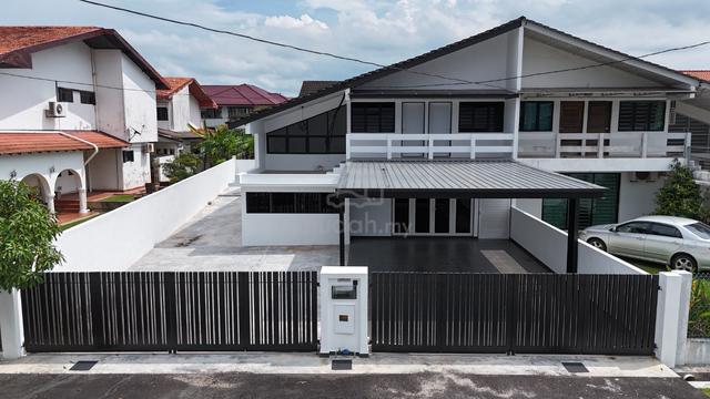 Renovated 1-1/2 Semi-Detached House 1