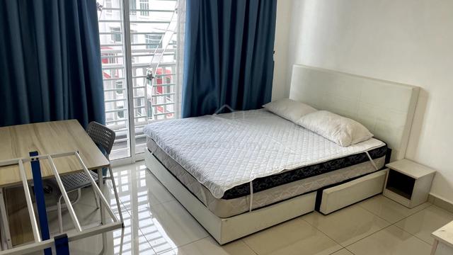 For female Only, Fully Furnished Ehsan Residence Master Bedroom 1