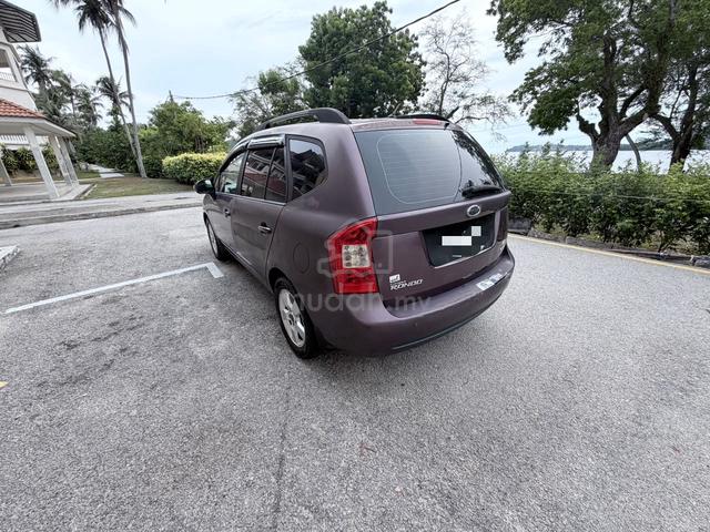2011 NAZA KIA Rondo 2.0 Auto MPV Budget Ac Sejuk - 3