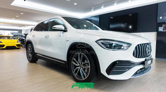 2021 Mercedes Benz GLA35 with AMG SEAT - 2
