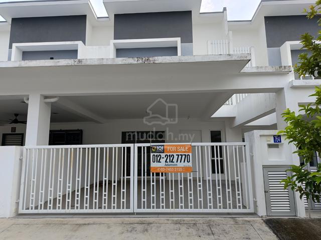 For Sale New - Ara Sendayan, Seremban - 2 Storey Terrace House 1