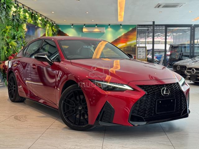UNREG 2023 Lexus IS300 2.0 F-SPORT MODE BLACK - 1