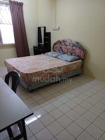 Newly renovated rooms for rent near Foh Sang 1
