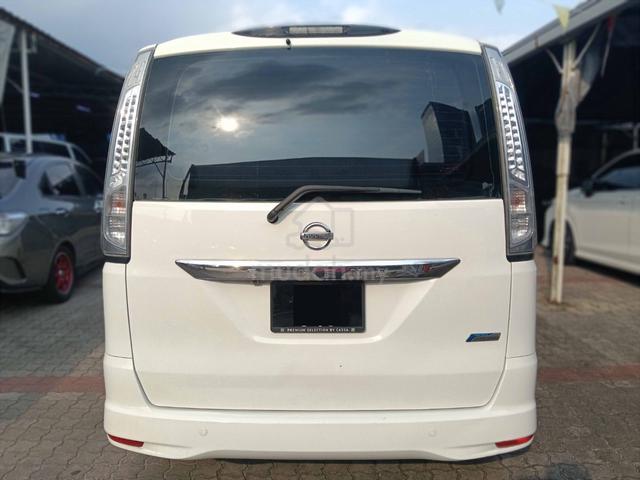 2013 Nissan SERENA 2.0 S-HYBRID FREE 1 YR WARRANTY - 4