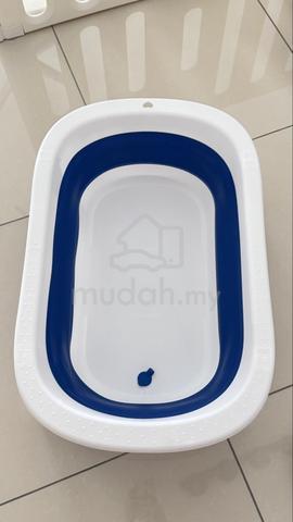 Baby Bath Tub + Mat - photo 3 of 4