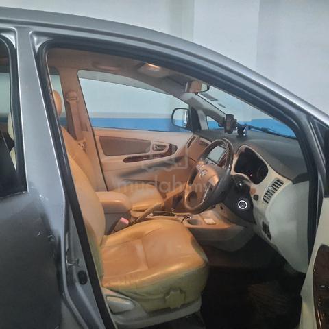 2016 Toyota INNOVA 2.0 G (A) - 4