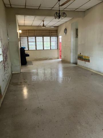 Strategic Location Hamilton Road Single Storey Bungalow LA-6650sf 1