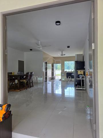 NEW Double Storey House For Rent📍Taman Segedup Elite, MJC Batu Kawa 1