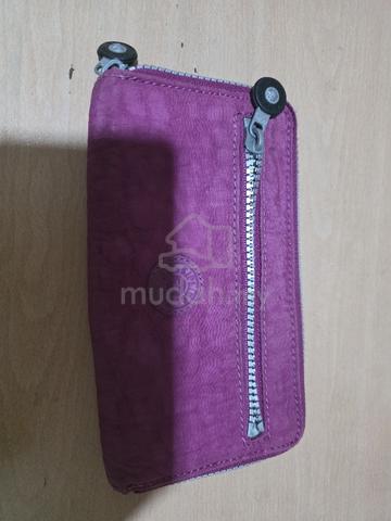 Wallet with zip - photo 6 of 6