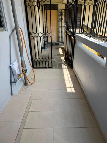 Flat Taman Perling 1
