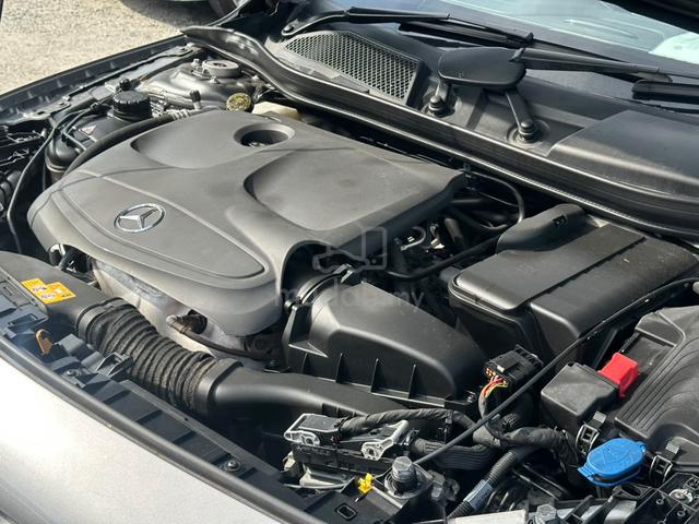 2019 MERCEDES BENZ GLA200 NIGHT EDITION 1.6 7Speed - 4