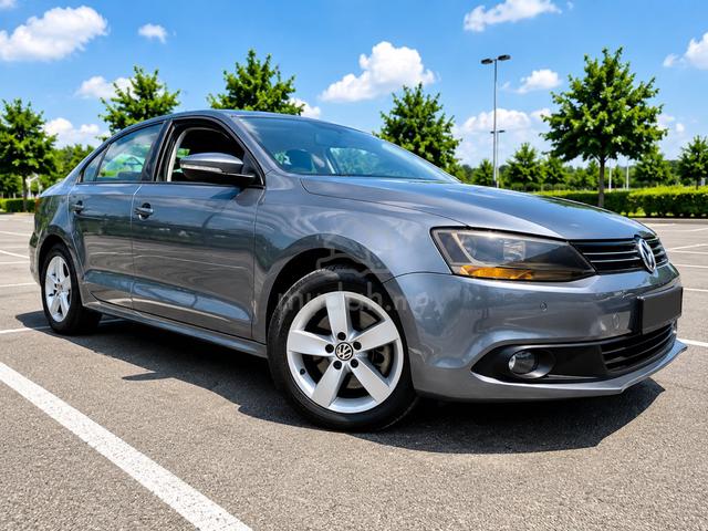 Murah 2015 VW JETTA 1.4 TSI B/List boleh lulus - 1