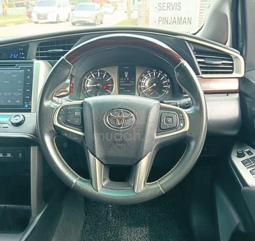 2017 Toyota Innova 2.0 G (A) Premium 8 Seaters - 5