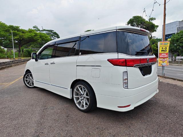 2011 Nissan ELGRAND 3.5 HIGHWAY STAR (A) - 4