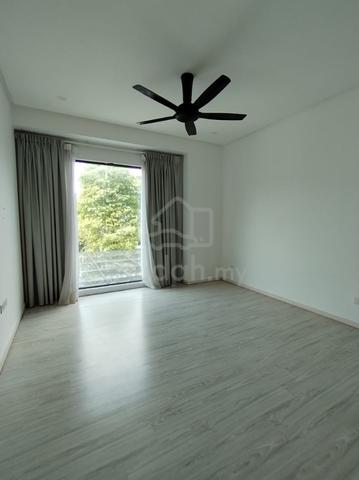 Sunway montana townhouse,lower unit, 2400sf,p/furnished,taman melawati 1